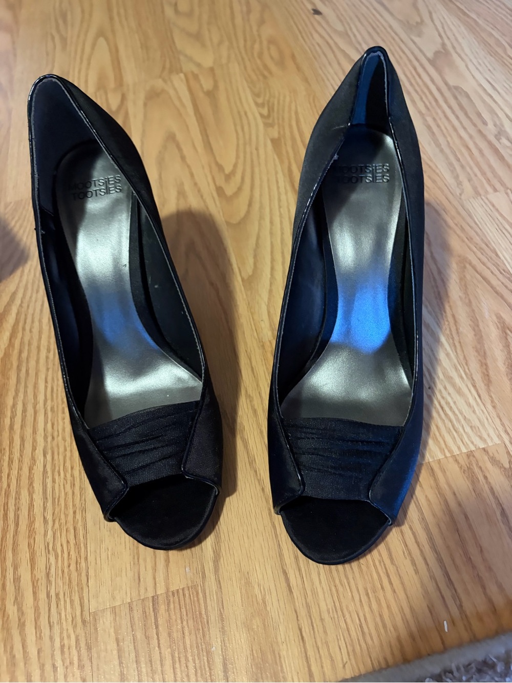 Mootsies Tootsies Black Peep-Toe Heels